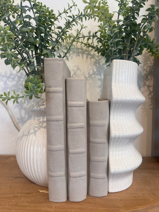 Claude Vase Bookend