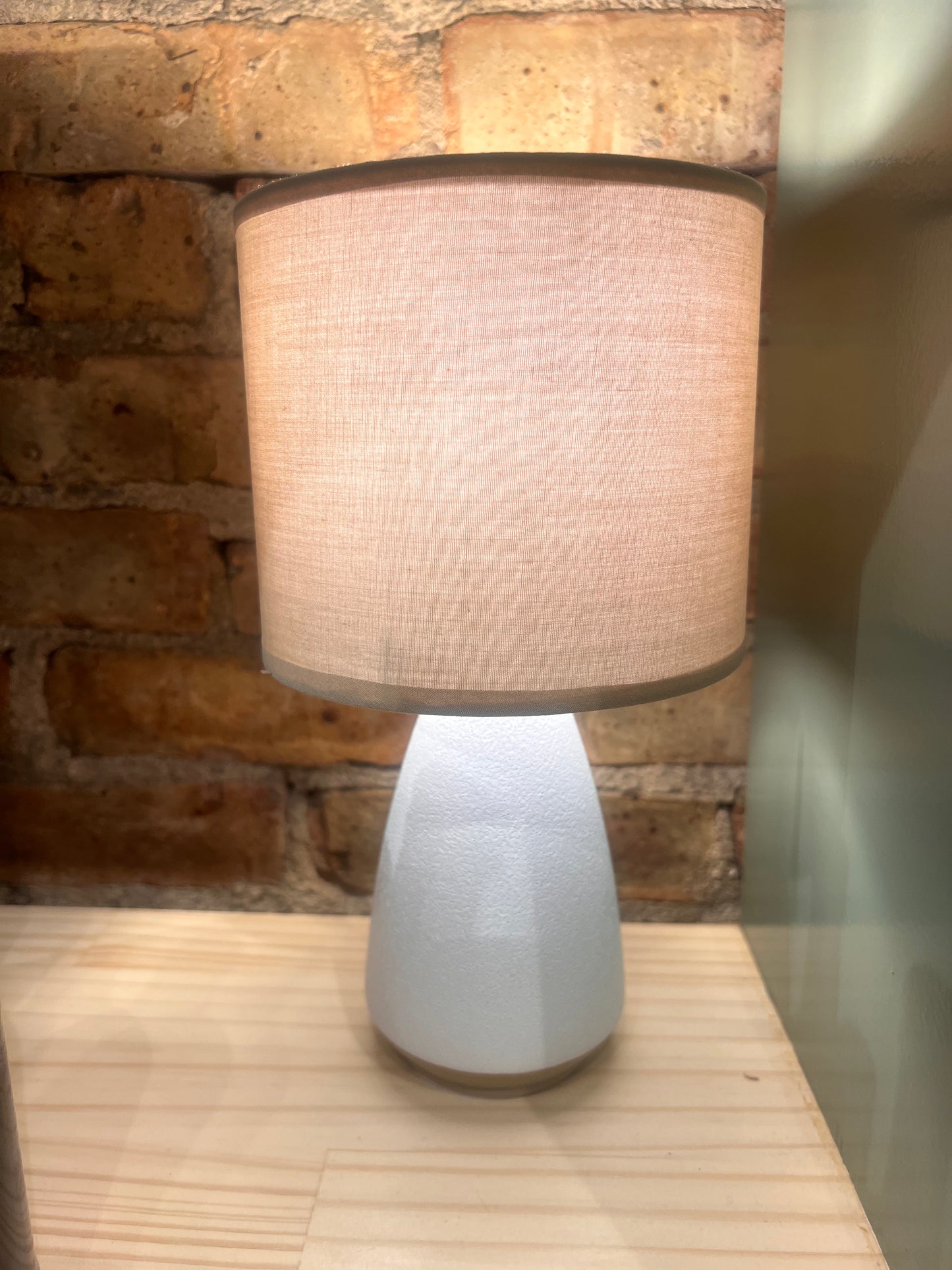 Coarse Stoneware Table Lamp w/ Linen Shade