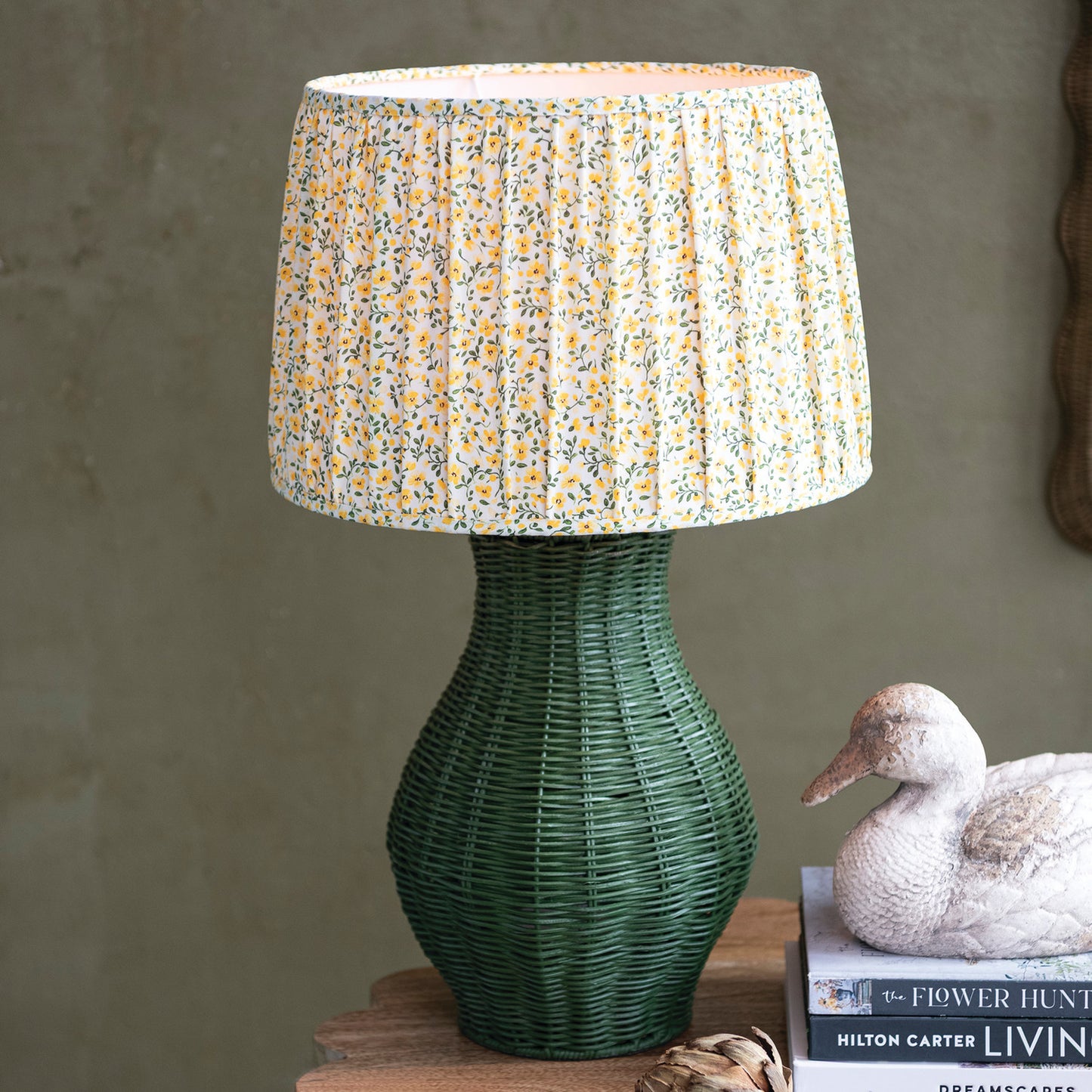 Cottage Floral Rattan Lamp